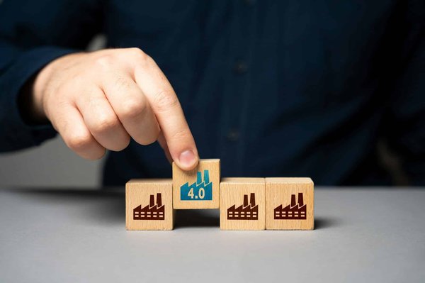 Welche Herausforderungen gibt es bei der Integration von ERP-Systemen in bestehende IT-Landschaften?